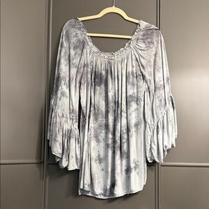 Elan Light Gray Tie-Dye Peasant Tunic